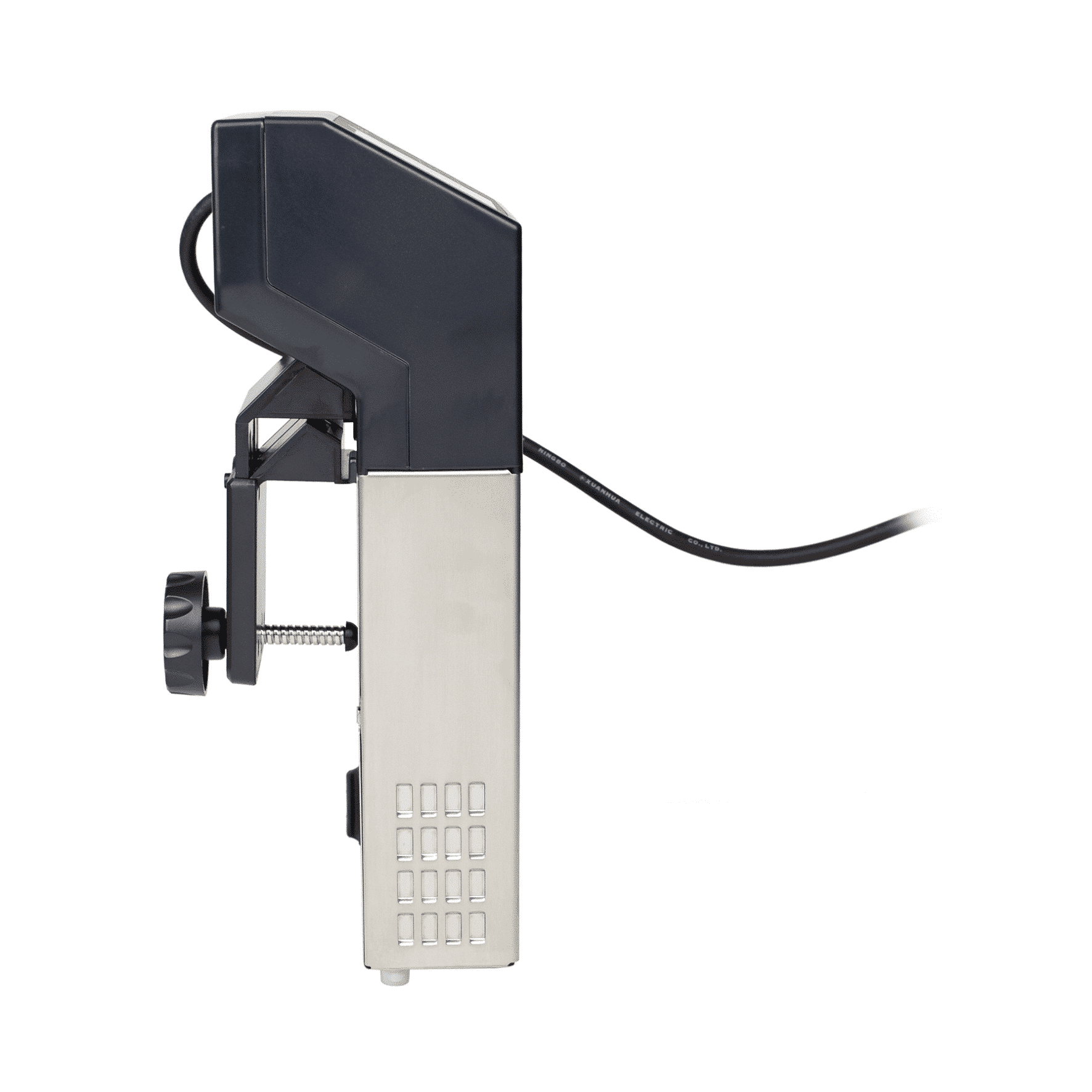 Sous Vide Garer von Steba, seitliche Ansicht mit Edelstahl- und schwarzen Kunststoffelementen, Kabel sichtbar.