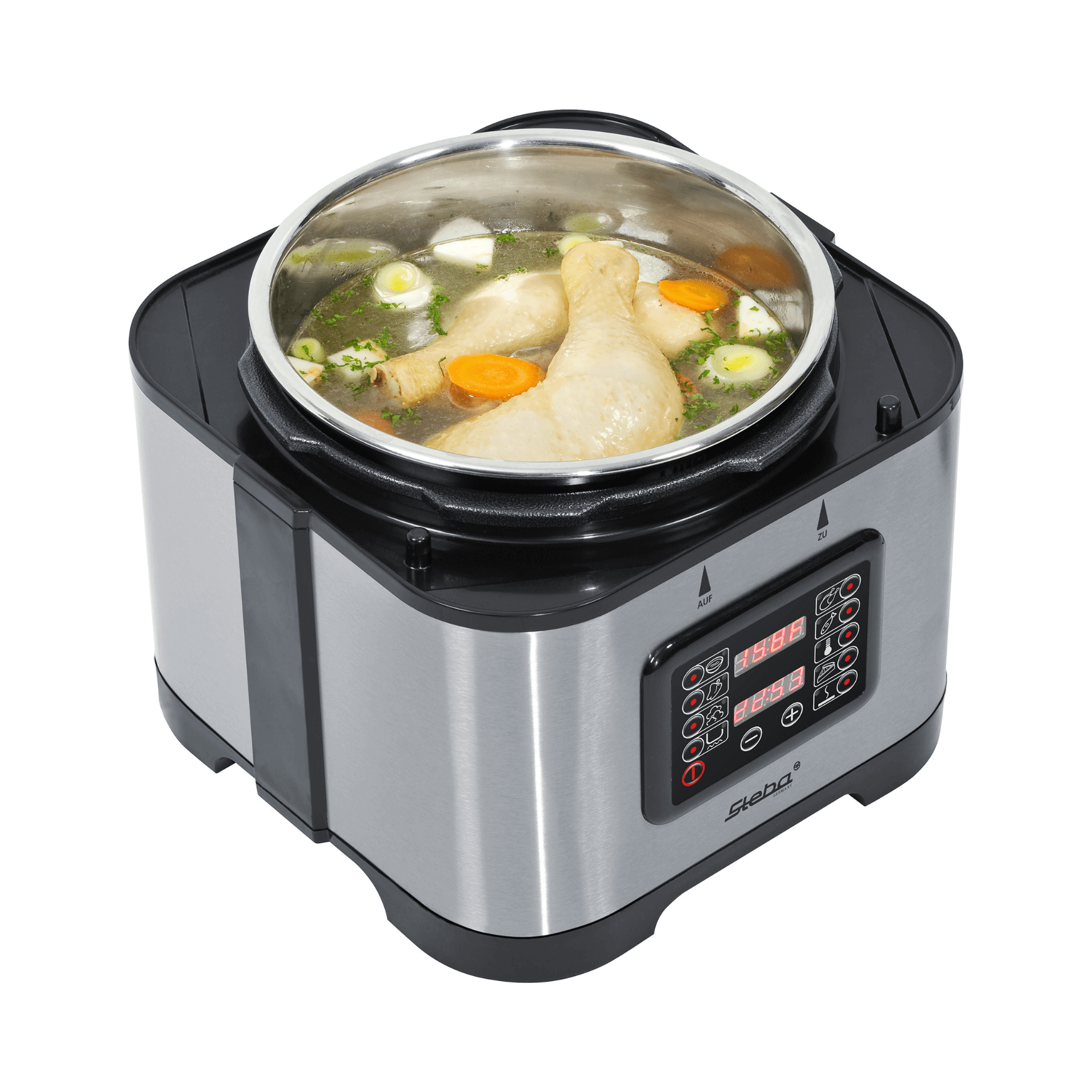 Multikocher von Steba mit digitalem Display, Kochbehälter und Hähnchenteilen in Brühe. Edelstahl-Gehäuse, vielseitig einsetzbar.