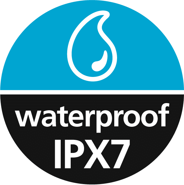 Symbol für Wasserdichtigkeit IPX7, zeigt einen Wassertropfen auf blauem Hintergrund mit schwarzem Schriftzug.