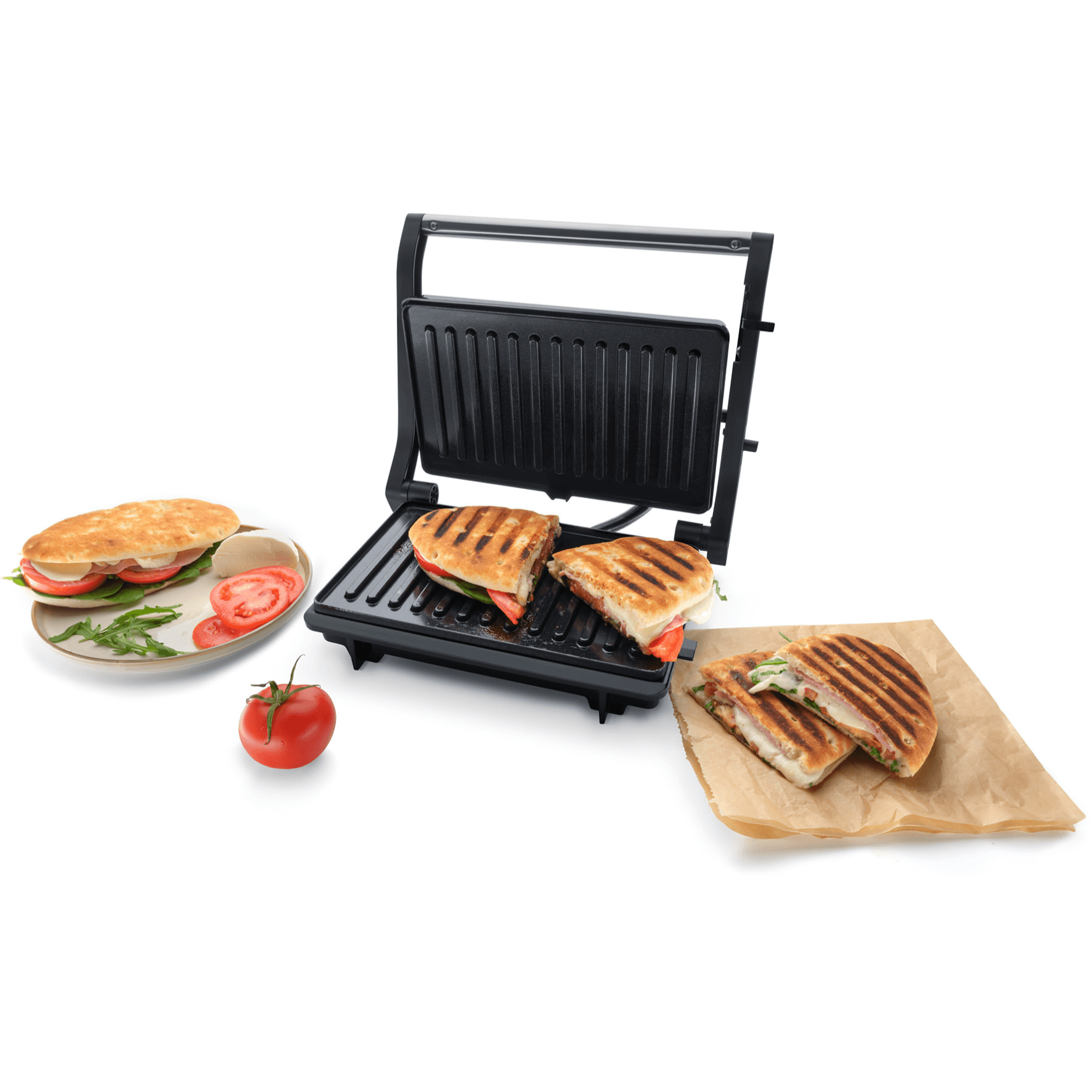 Kontaktgrill von Steba mit zwei gegrillten Sandwiches, frischen Tomaten und einem Salatteller, ideal zum Zubereiten von Snacks.