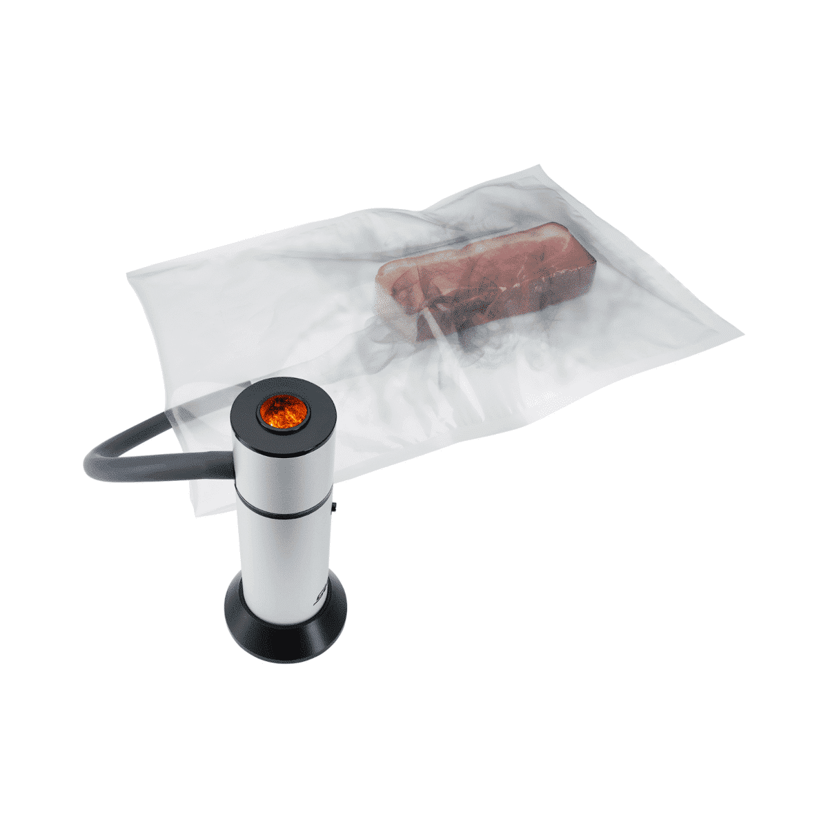Steba Smoking Tower zur Aromatisierung von Lebensmitteln, mit einem Stück Fleisch in einer Vakuumverpackung.